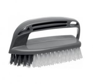 ESCOVA FERRINHO PARA ROUPA em Bom Jesus dos Perdões SP