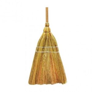 VASSOURA CAIPIRA paLHA em Bom Jesus dos Perdões SP