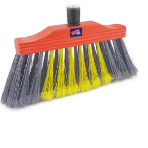 VASSOURA POPULAR MADEIRA em Bom Jesus dos Perdões SP